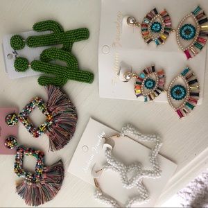 ON TREND EARRINGS -1 pair